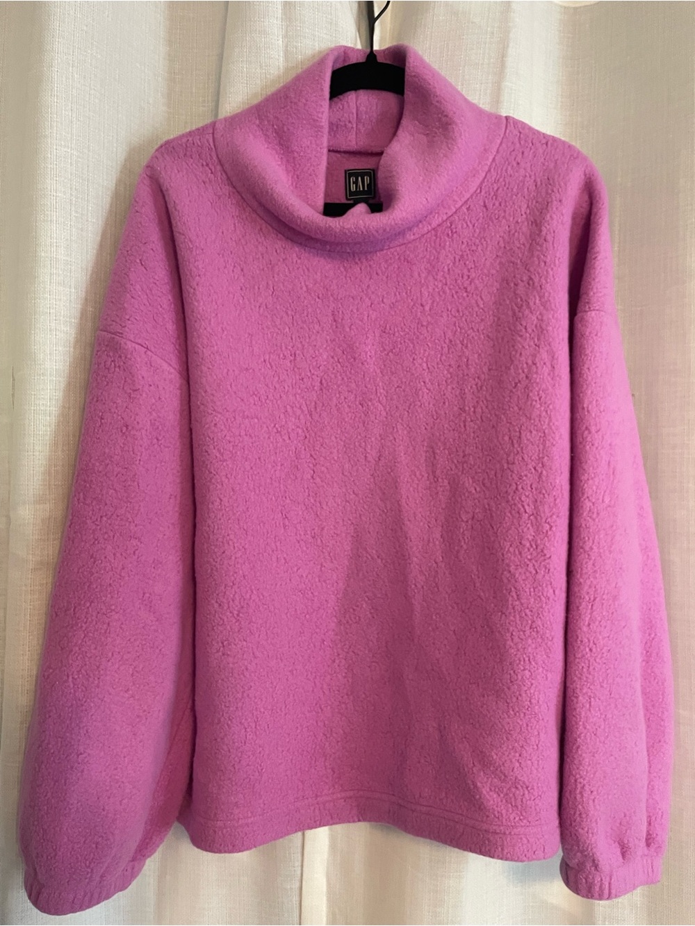 GAP Women's Bubblegum Pink Turtleneck Fleece Pullover